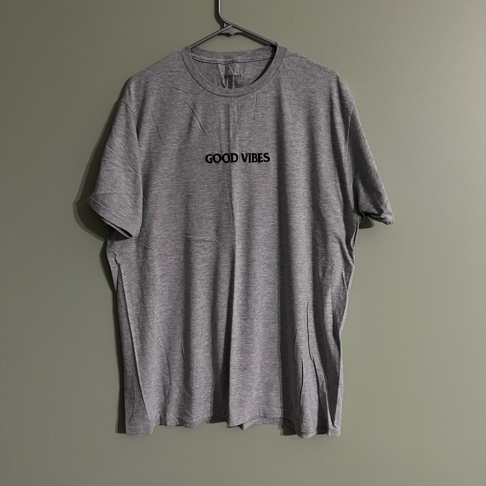 Passport “Good Vibes” Shirt Size XL